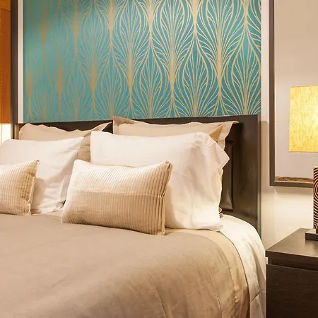 Daire Bairrus - Cathedral Lisboa